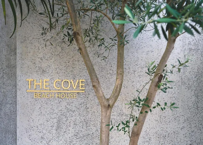 The Cove Beach Front Luxury House
